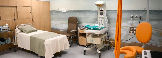 06.10.2023 – El conseller Balcells inaugura la nova sala de parts de l’Hospital Comarcal de Móra d’Ebre 